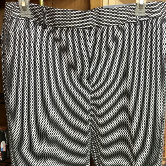 NWT Women’s size 16 pants by Liz Claiborne - Picture 1 of 7